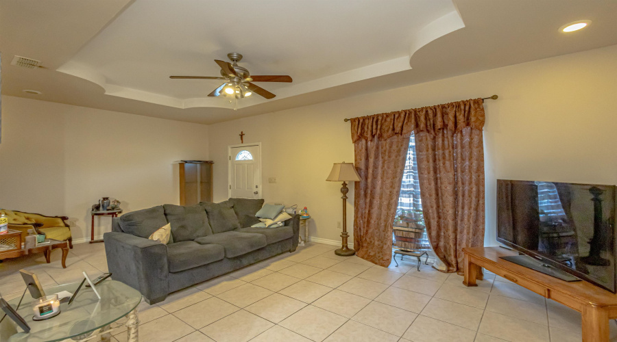 1527 Wilfrano Dr, LAREDO, Texas 78046, 4 Bedrooms Bedrooms, 7 Rooms Rooms,2 BathroomsBathrooms,Residential,For Sale,1527 Wilfrano Dr,20254975