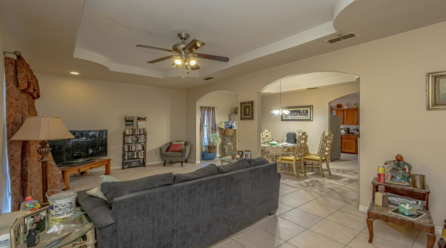 1527 Wilfrano Dr, LAREDO, Texas 78046, 4 Bedrooms Bedrooms, 7 Rooms Rooms,2 BathroomsBathrooms,Residential,For Sale,1527 Wilfrano Dr,20254975