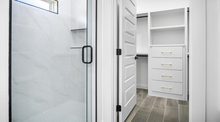 3905 Yoyis St., Laredo, Texas 78046, 4 Bedrooms Bedrooms, 6 Rooms Rooms,2 BathroomsBathrooms,Residential,For Sale,3905 Yoyis St.,20254976