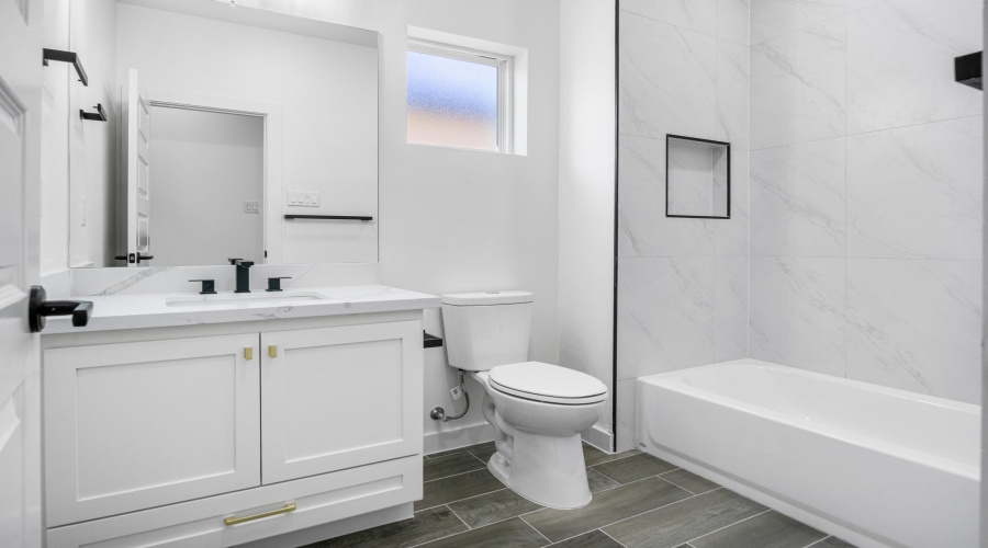 3905 Yoyis St., Laredo, Texas 78046, 4 Bedrooms Bedrooms, 6 Rooms Rooms,2 BathroomsBathrooms,Residential,For Sale,3905 Yoyis St.,20254976