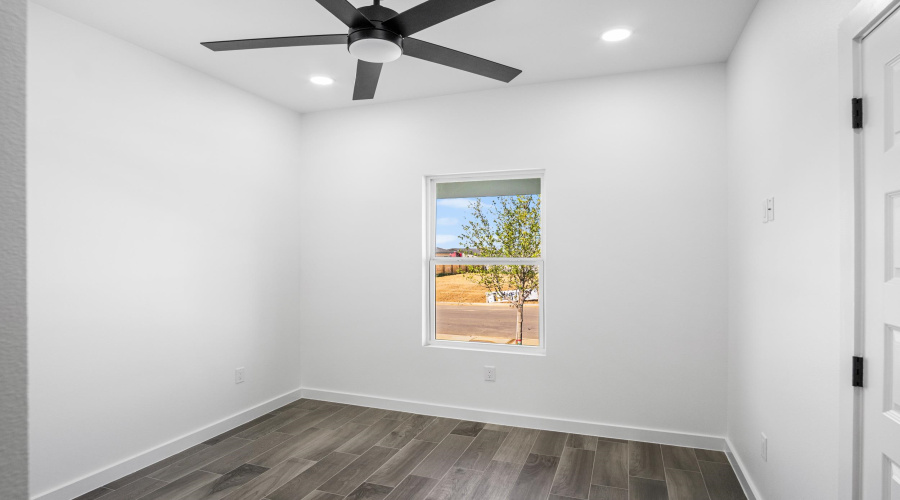 3905 Yoyis St., Laredo, Texas 78046, 4 Bedrooms Bedrooms, 6 Rooms Rooms,2 BathroomsBathrooms,Residential,For Sale,3905 Yoyis St.,20254976