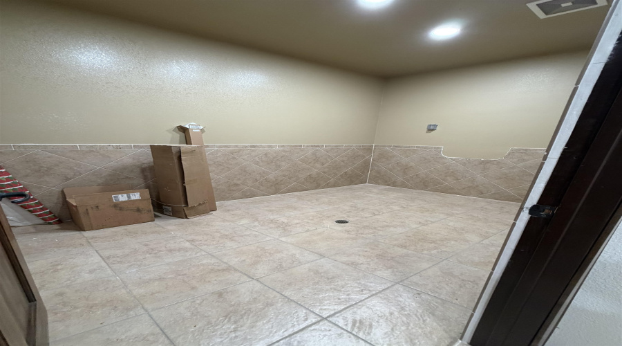 6262 McPherson Rd, Laredo, Texas 78045, 1 Room Rooms,1 BathroomBathrooms,Commercial retail/office,For Rent,6262 McPherson Rd,20254972