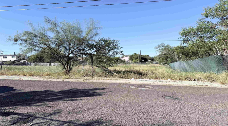 1902 Iturbide St, Laredo, Texas 78040, ,Land,For Sale,1902 Iturbide St,20254984