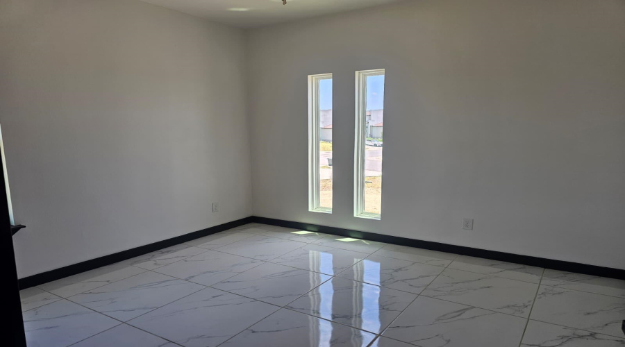 512 Concepcion, Laredo, Texas 78045-8029, 3 Bedrooms Bedrooms, 6 Rooms Rooms,2 BathroomsBathrooms,Residential,For Sale,512 Concepcion,20254980