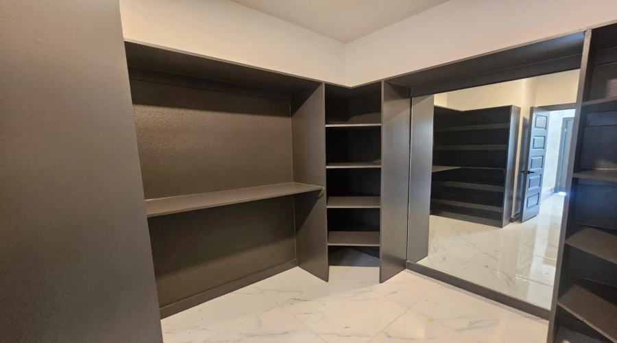 512 Concepcion, Laredo, Texas 78045-8029, 3 Bedrooms Bedrooms, 6 Rooms Rooms,2 BathroomsBathrooms,Residential,For Sale,512 Concepcion,20254980