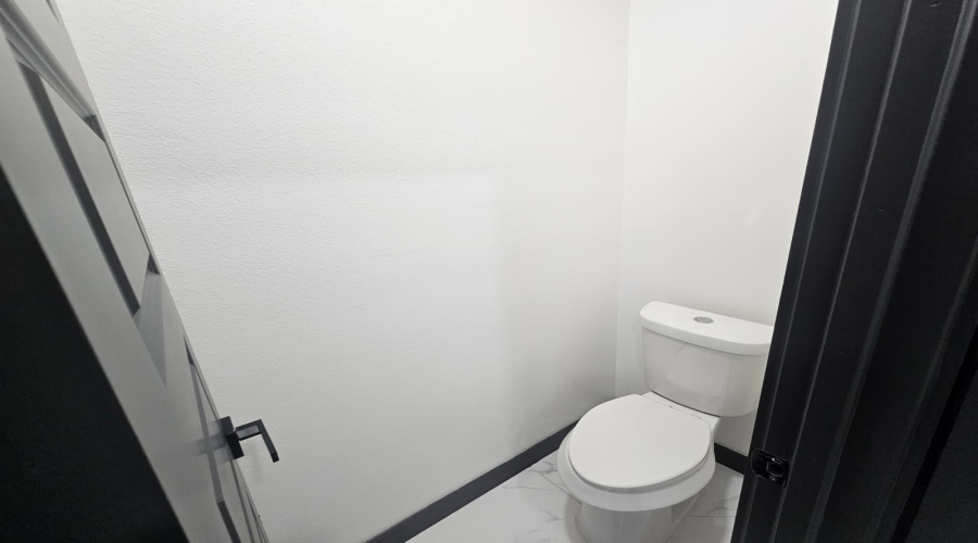 512 Concepcion, Laredo, Texas 78045-8029, 3 Bedrooms Bedrooms, 6 Rooms Rooms,2 BathroomsBathrooms,Residential,For Sale,512 Concepcion,20254980