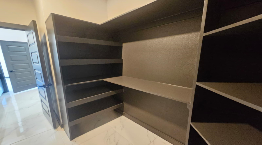 512 Concepcion, Laredo, Texas 78045-8029, 3 Bedrooms Bedrooms, 6 Rooms Rooms,2 BathroomsBathrooms,Residential,For Sale,512 Concepcion,20254980