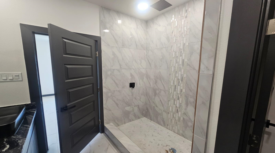 512 Concepcion, Laredo, Texas 78045-8029, 3 Bedrooms Bedrooms, 6 Rooms Rooms,2 BathroomsBathrooms,Residential,For Sale,512 Concepcion,20254980