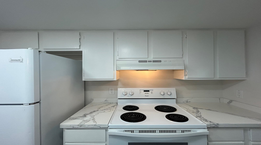 100 E Hillside Rd, Laredo, Texas 78041, 1 Bedroom Bedrooms, 3 Rooms Rooms,1 BathroomBathrooms,Residential,For Rent,100 E Hillside Rd,20254981