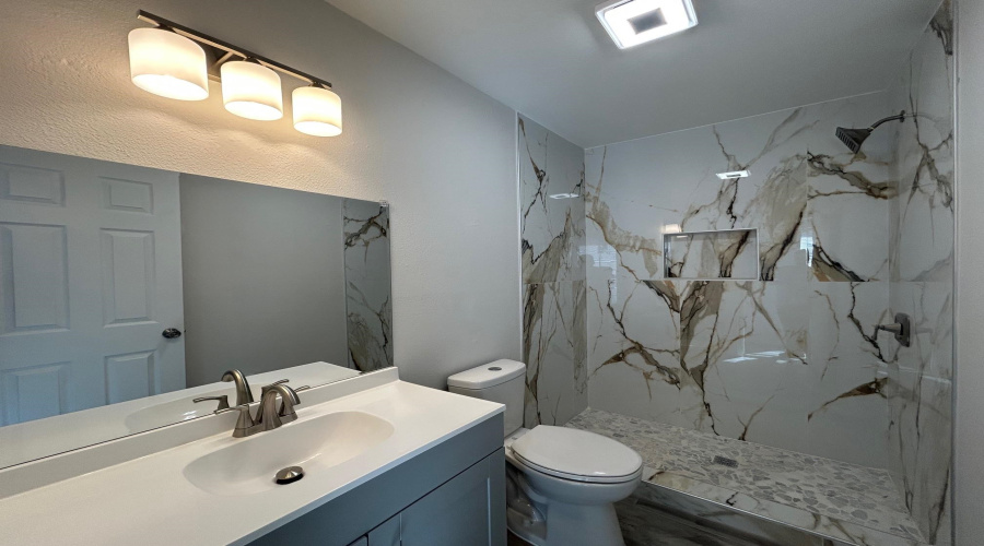 100 E Hillside Rd, Laredo, Texas 78041, 1 Bedroom Bedrooms, 3 Rooms Rooms,1 BathroomBathrooms,Residential,For Rent,100 E Hillside Rd,20254981