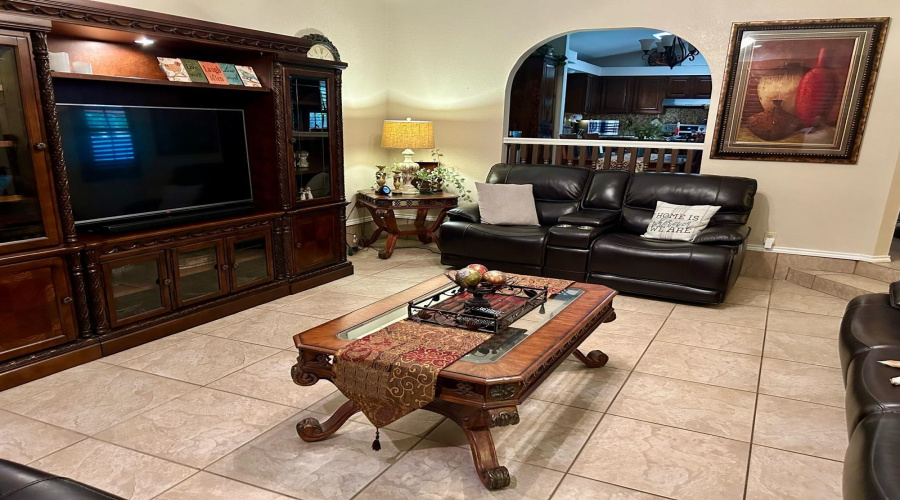 1220 St John Lp, laredo, Texas 78045, 3 Bedrooms Bedrooms, 6 Rooms Rooms,2 BathroomsBathrooms,Residential,For Rent,1220 St John Lp,20254985