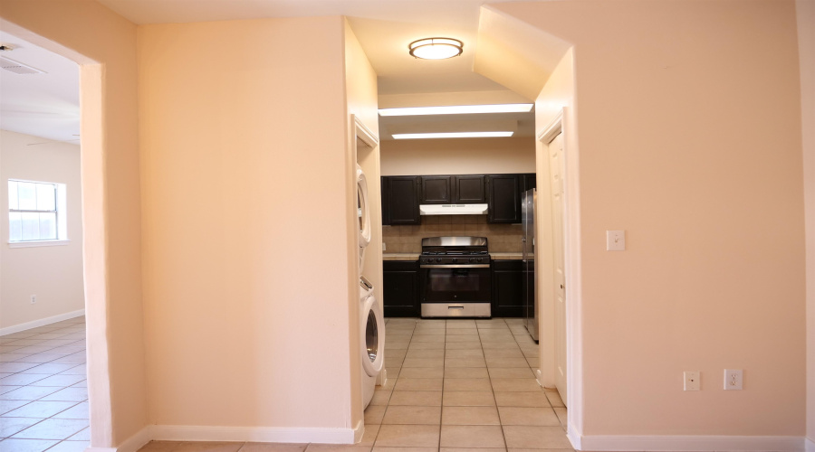 2445 Monarch Dr, Laredo, Texas 78045-6428, 4 Bedrooms Bedrooms, 7 Rooms Rooms,2 BathroomsBathrooms,Residential,For Rent,2445 Monarch Dr,20254988