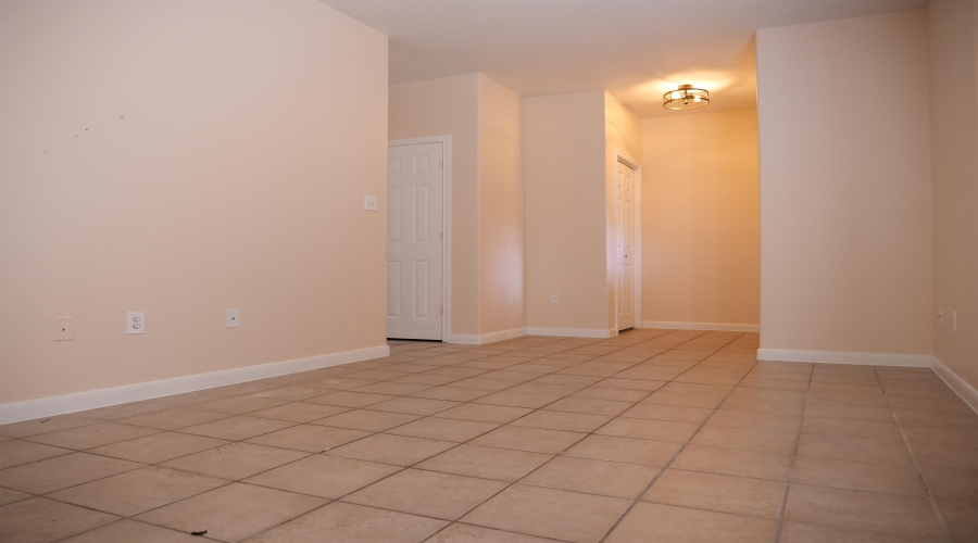 2445 Monarch Dr, Laredo, Texas 78045-6428, 4 Bedrooms Bedrooms, 7 Rooms Rooms,2 BathroomsBathrooms,Residential,For Rent,2445 Monarch Dr,20254988