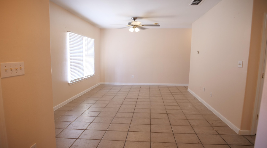 2445 Monarch Dr, Laredo, Texas 78045-6428, 4 Bedrooms Bedrooms, 7 Rooms Rooms,2 BathroomsBathrooms,Residential,For Rent,2445 Monarch Dr,20254988