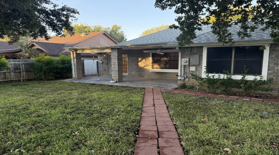 8605 Emily Ave, Laredo, Texas 78045, 3 Bedrooms Bedrooms, 5 Rooms Rooms,2 BathroomsBathrooms,Residential,For Sale,8605 Emily Ave,20254989