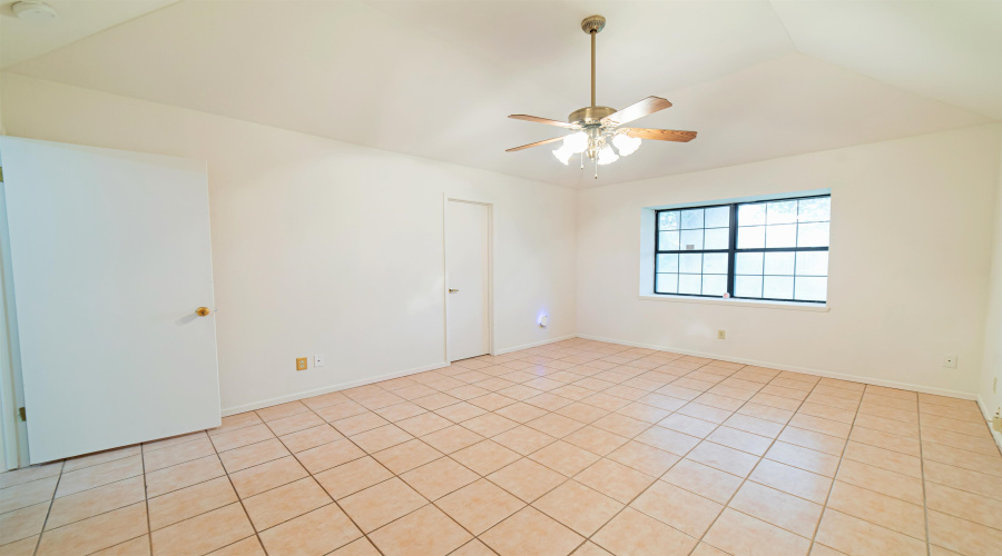 8605 Emily Ave, Laredo, Texas 78045, 3 Bedrooms Bedrooms, 5 Rooms Rooms,2 BathroomsBathrooms,Residential,For Sale,8605 Emily Ave,20254989