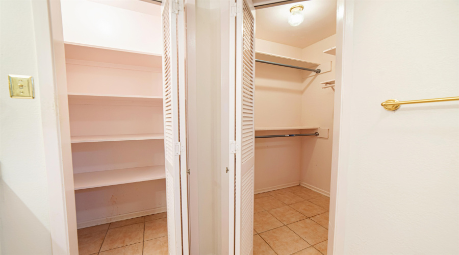 8605 Emily Ave, Laredo, Texas 78045, 3 Bedrooms Bedrooms, 5 Rooms Rooms,2 BathroomsBathrooms,Residential,For Sale,8605 Emily Ave,20254989