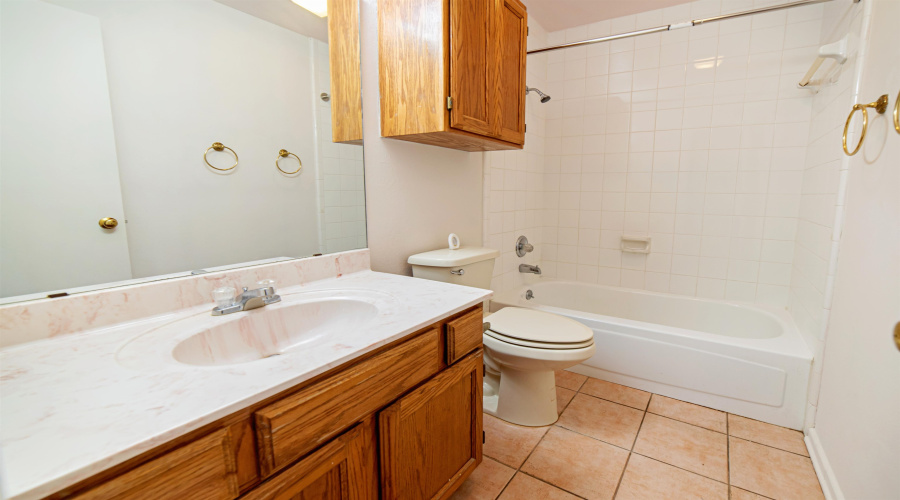 8605 Emily Ave, Laredo, Texas 78045, 3 Bedrooms Bedrooms, 5 Rooms Rooms,2 BathroomsBathrooms,Residential,For Sale,8605 Emily Ave,20254989