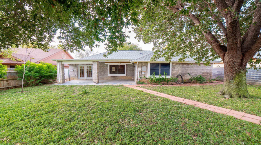 8605 Emily Ave, Laredo, Texas 78045, 3 Bedrooms Bedrooms, 5 Rooms Rooms,2 BathroomsBathrooms,Residential,For Sale,8605 Emily Ave,20254989