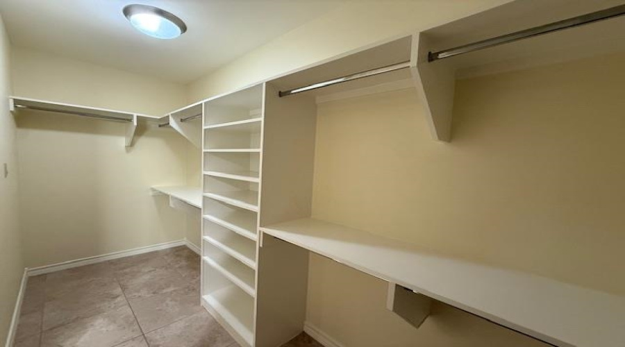 5703 Moses Lp., Laredo, Texas 78046, 3 Bedrooms Bedrooms, 5 Rooms Rooms,2 BathroomsBathrooms,Residential,For Rent,5703 Moses Lp.,20254991