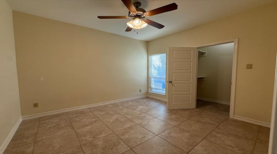 5703 Moses Lp., Laredo, Texas 78046, 3 Bedrooms Bedrooms, 5 Rooms Rooms,2 BathroomsBathrooms,Residential,For Rent,5703 Moses Lp.,20254991