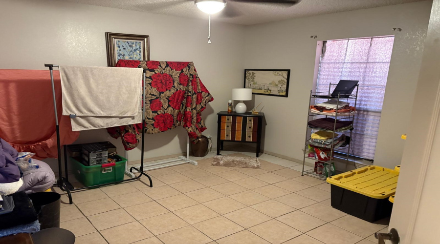 505 Sunridge Lp, LAREDO, Texas 78041, 2 Bedrooms Bedrooms, 6 Rooms Rooms,2 BathroomsBathrooms,Residential,For Sale,505 Sunridge Lp,20254992