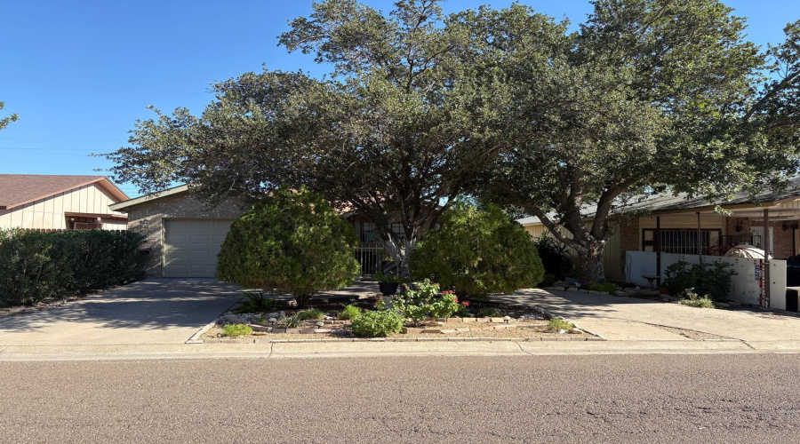 505 Sunridge Lp, LAREDO, Texas 78041, 2 Bedrooms Bedrooms, 6 Rooms Rooms,2 BathroomsBathrooms,Residential,For Sale,505 Sunridge Lp,20254992