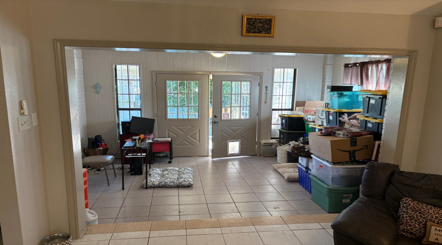 505 Sunridge Lp, LAREDO, Texas 78041, 2 Bedrooms Bedrooms, 6 Rooms Rooms,2 BathroomsBathrooms,Residential,For Sale,505 Sunridge Lp,20254992