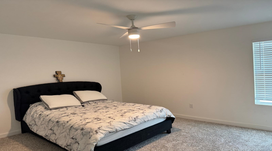 216 Deer Path Loop, Laredo, Texas 78045, 3 Bedrooms Bedrooms, 6 Rooms Rooms,2 BathroomsBathrooms,Residential,For Sale,216 Deer Path Loop,20254993