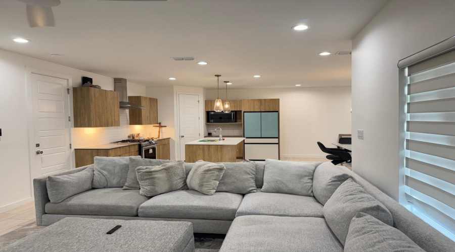 216 Deer Path Loop, Laredo, Texas 78045, 3 Bedrooms Bedrooms, 6 Rooms Rooms,2 BathroomsBathrooms,Residential,For Sale,216 Deer Path Loop,20254993