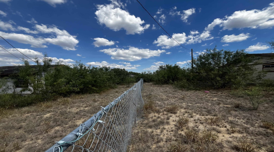 240 Lozano Rd, ZAPATA, Texas 78076, ,Land,For Sale,240 Lozano Rd,20254998