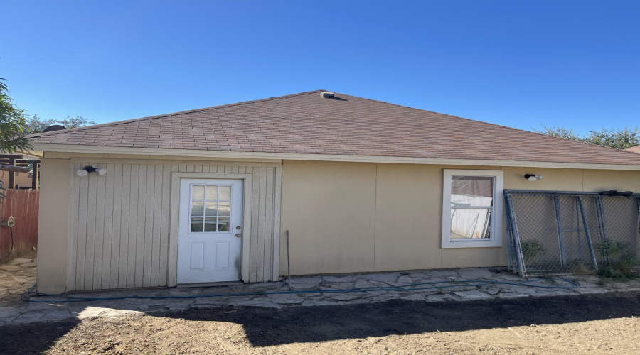 823 Witherspoon Lp, Laredo, Texas 78046-8822, 5 Bedrooms Bedrooms, 7 Rooms Rooms,2 BathroomsBathrooms,Residential,For Sale,823 Witherspoon Lp,20254906