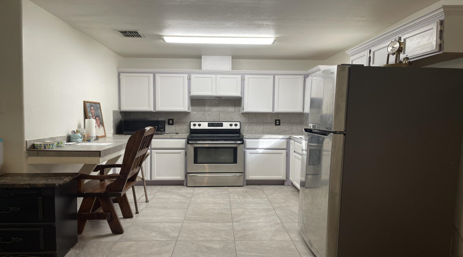 823 Witherspoon Lp, Laredo, Texas 78046-8822, 5 Bedrooms Bedrooms, 7 Rooms Rooms,2 BathroomsBathrooms,Residential,For Sale,823 Witherspoon Lp,20254906