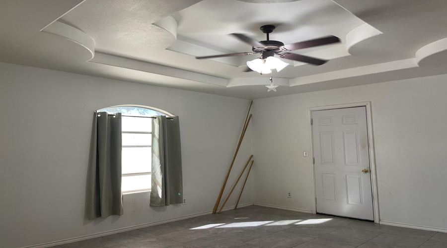 823 Witherspoon Lp, Laredo, Texas 78046-8822, 5 Bedrooms Bedrooms, 7 Rooms Rooms,2 BathroomsBathrooms,Residential,For Sale,823 Witherspoon Lp,20254906