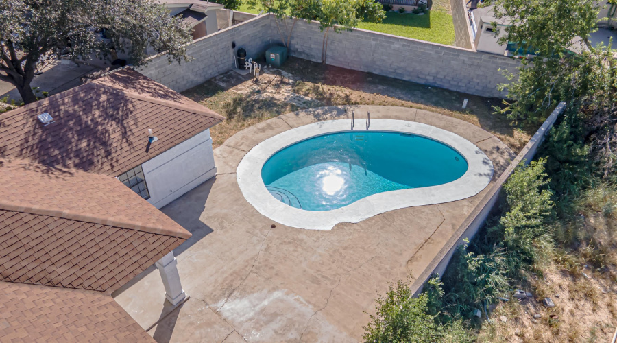 8715 Puerto Amarante, LAREDO, Texas 78045, 3 Bedrooms Bedrooms, 5 Rooms Rooms,2 BathroomsBathrooms,Residential,For Sale,8715 Puerto Amarante,20254999