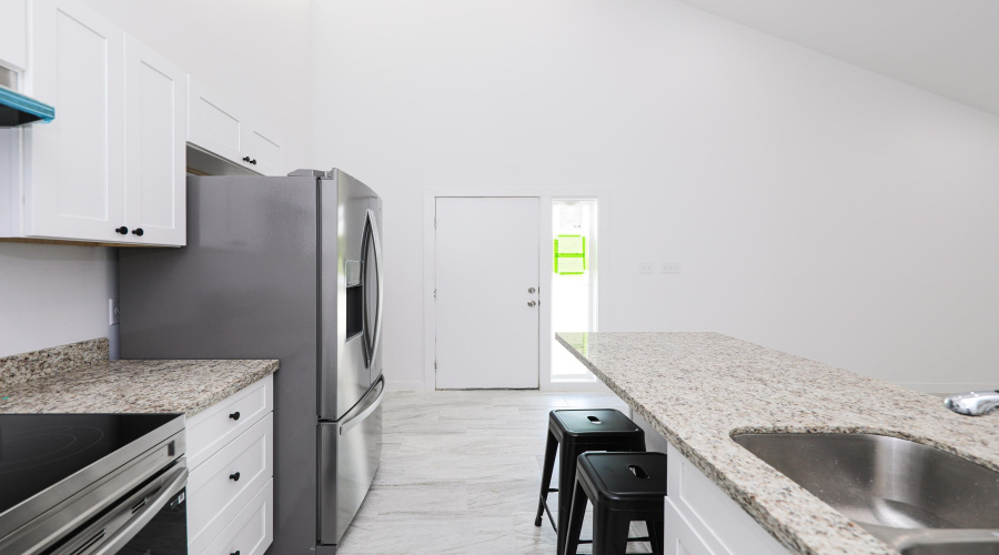 3911 Casa Blanca Lake Rd, Laredo, Texas 78041, 3 Bedrooms Bedrooms, 5 Rooms Rooms,2 BathroomsBathrooms,Residential,For Rent,3911 Casa Blanca Lake Rd,20255004