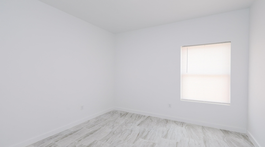 3911 Casa Blanca Lake Rd, Laredo, Texas 78041, 3 Bedrooms Bedrooms, 5 Rooms Rooms,2 BathroomsBathrooms,Residential,For Rent,3911 Casa Blanca Lake Rd,20255004