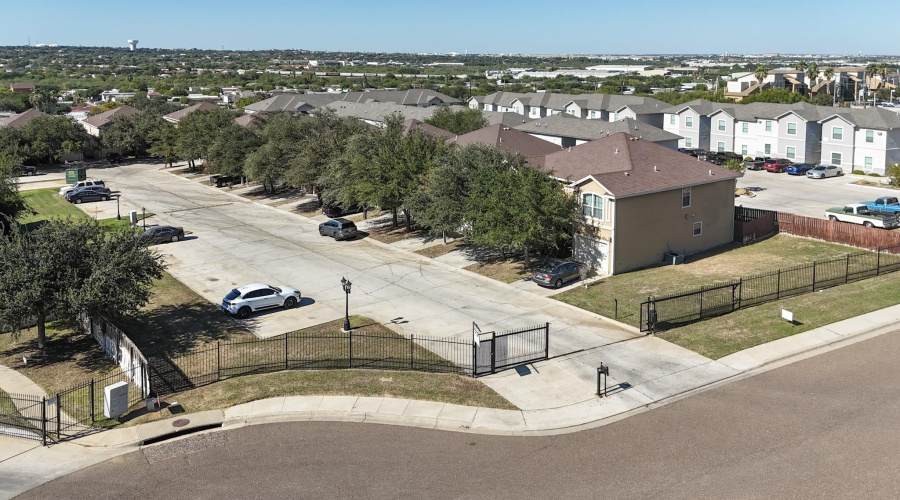 4248 Dorel Dr, Laredo, Texas 78041, 3 Bedrooms Bedrooms, 4 Rooms Rooms,2 BathroomsBathrooms,Residential,For Rent,4248 Dorel Dr,20255008