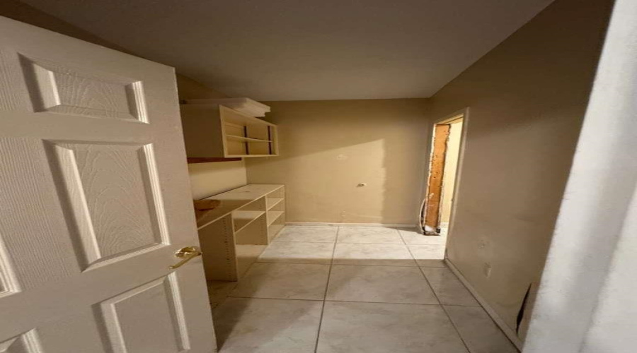 1006 Garfield St, Laredo, Texas 78040, ,Multi-family,For Sale,1006 Garfield St,20255011