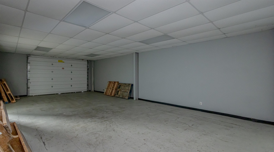 6318 Krone Bldg A 1, LAREDO, Texas 78041, 11 Rooms Rooms,1 BathroomBathrooms,Commercial retail/office,For Rent,6318 Krone Bldg A 1,20255014