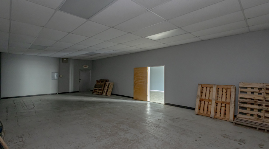 6318 Krone Bldg A 1, LAREDO, Texas 78041, 11 Rooms Rooms,1 BathroomBathrooms,Commercial retail/office,For Rent,6318 Krone Bldg A 1,20255014