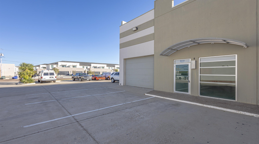 6318 Krone Bldg A 1, LAREDO, Texas 78041, 11 Rooms Rooms,1 BathroomBathrooms,Commercial retail/office,For Rent,6318 Krone Bldg A 1,20255014