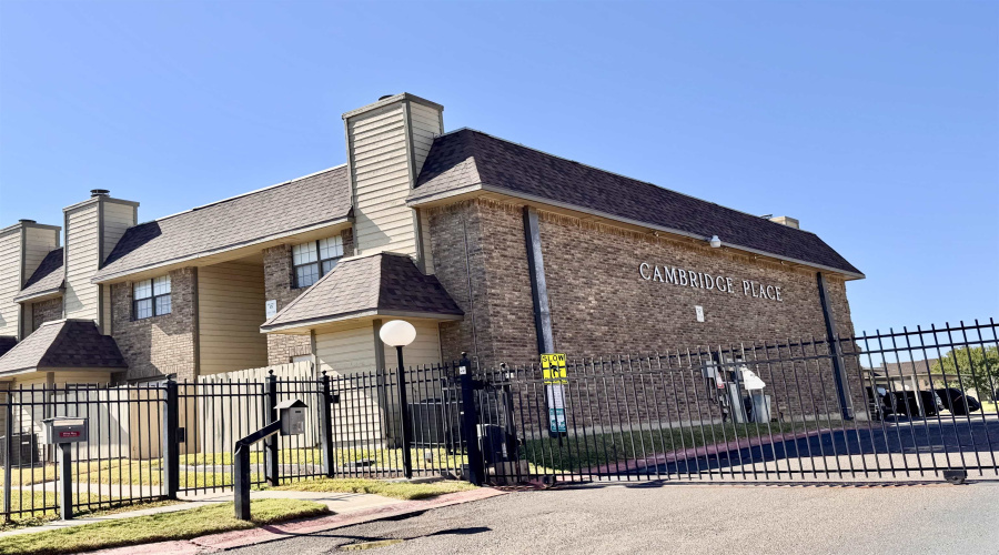 200 Martingale Ln, Laredo, Texas 78041, 2 Bedrooms Bedrooms, 5 Rooms Rooms,2 BathroomsBathrooms,Residential,For Rent,200 Martingale Ln,20255012