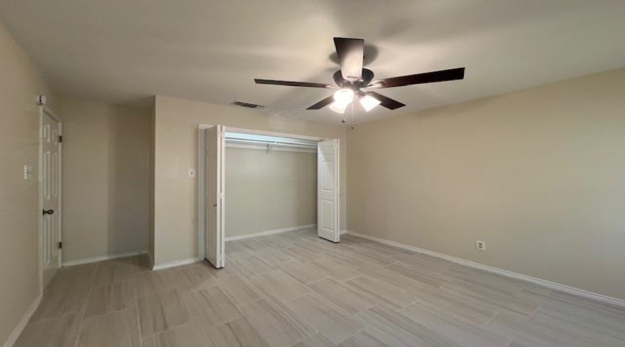 1305 Glen Ln, Laredo, Texas 78045-0000, 4 Bedrooms Bedrooms, 8 Rooms Rooms,2 BathroomsBathrooms,Residential,For Rent,1305 Glen Ln,20255013