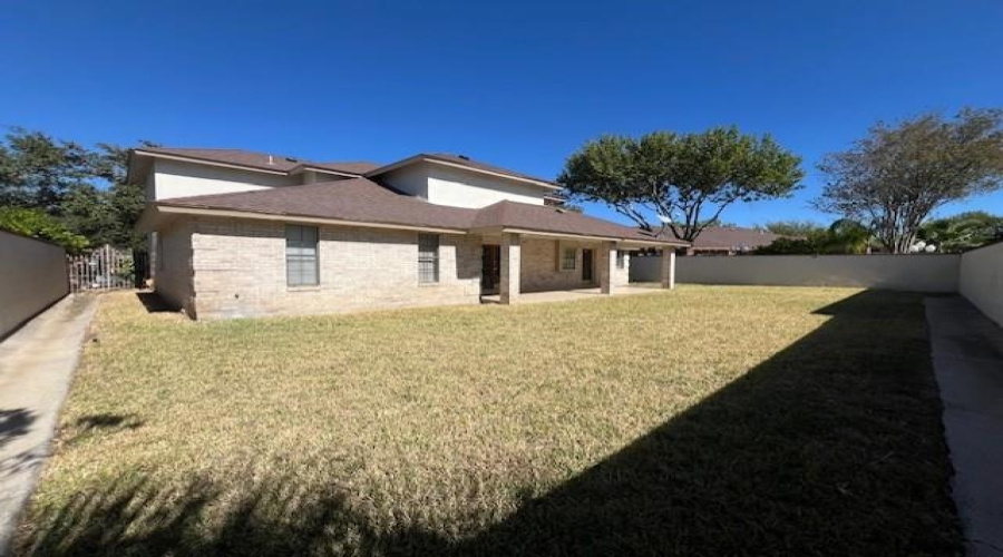 1305 Glen Ln, Laredo, Texas 78045-0000, 4 Bedrooms Bedrooms, 8 Rooms Rooms,2 BathroomsBathrooms,Residential,For Rent,1305 Glen Ln,20255013