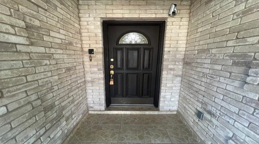 1305 Glen Ln, Laredo, Texas 78045-0000, 4 Bedrooms Bedrooms, 8 Rooms Rooms,2 BathroomsBathrooms,Residential,For Rent,1305 Glen Ln,20255013