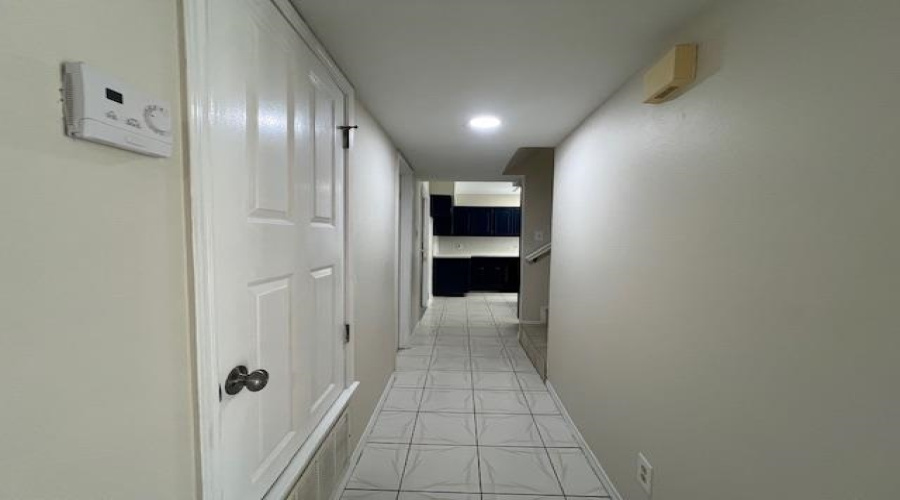 1305 Glen Ln, Laredo, Texas 78045-0000, 4 Bedrooms Bedrooms, 8 Rooms Rooms,2 BathroomsBathrooms,Residential,For Rent,1305 Glen Ln,20255013