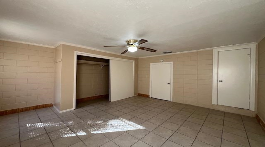 1719 Musser St, Laredo, Texas 78043, 2 Bedrooms Bedrooms, 5 Rooms Rooms,2 BathroomsBathrooms,Residential,For Rent,1719 Musser St,20255015