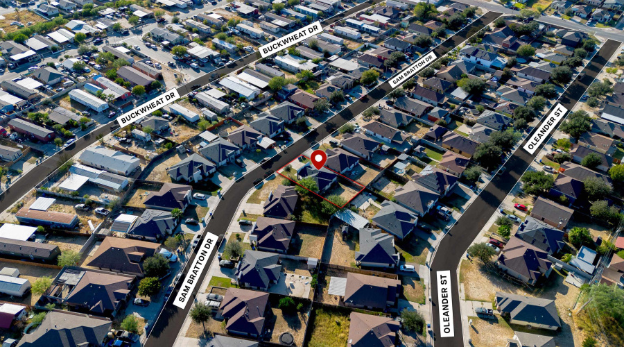 632 Sam Bratton Dr., Laredo, Texas 78046, 3 Bedrooms Bedrooms, 5 Rooms Rooms,2 BathroomsBathrooms,Residential,For Sale,632 Sam Bratton Dr.,20255023