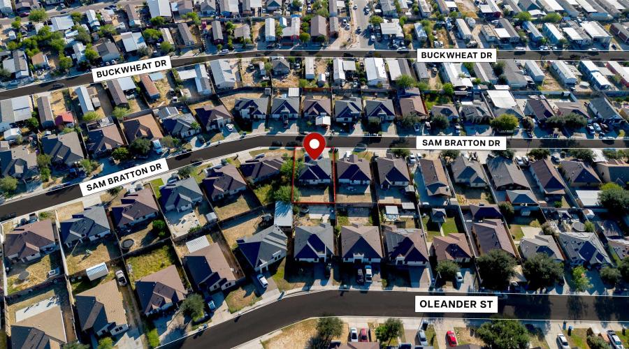 632 Sam Bratton Dr., Laredo, Texas 78046, 3 Bedrooms Bedrooms, 5 Rooms Rooms,2 BathroomsBathrooms,Residential,For Sale,632 Sam Bratton Dr.,20255023